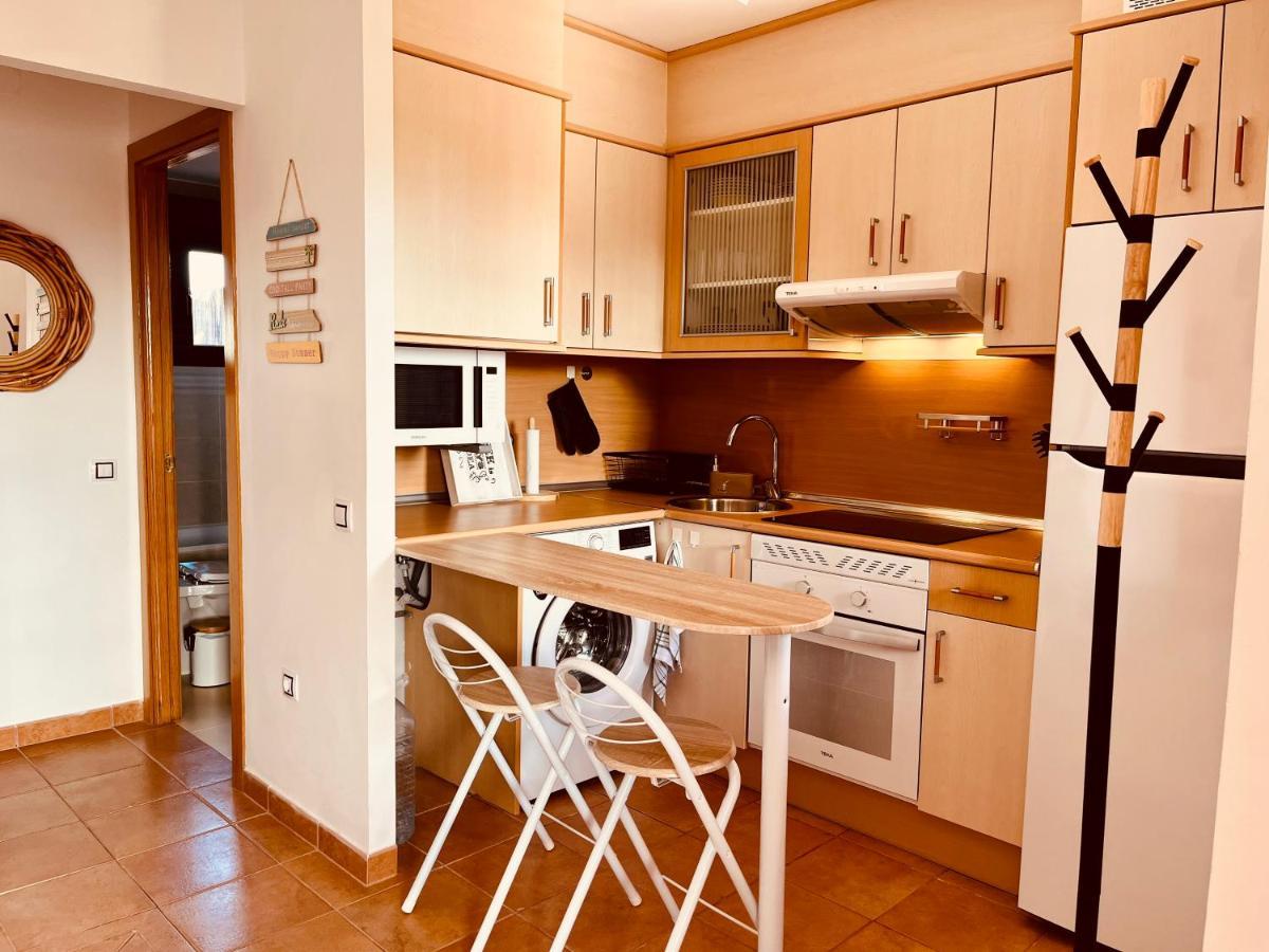 Stillvolle Villa Mit Terrasse, Garten Und Grill Lajares Exterior foto